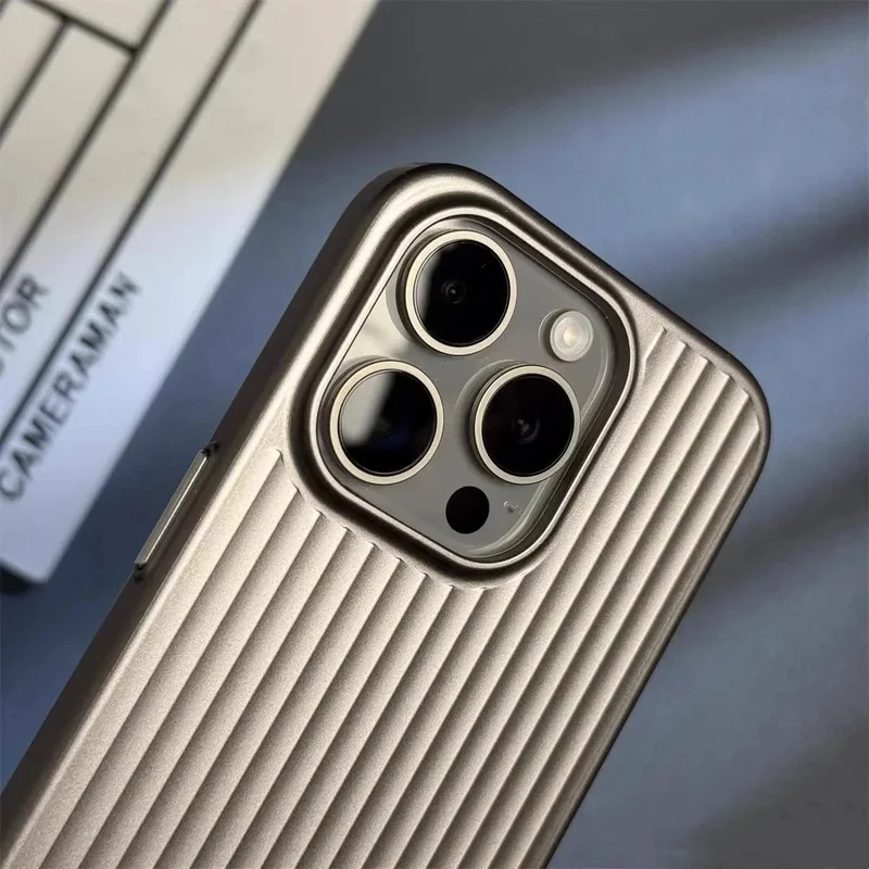 NoviroaShield | Ultra-Tynn Sjokkbeskyttende Telefonveske med Fallbeskyttelse | Luvikno