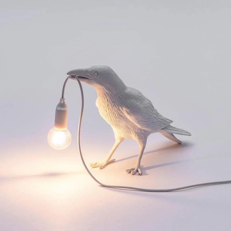 NachtRaaf Ambient Lampe – Dekorativ fuglelampe laget av harpiks for varmt lys | Luvikno