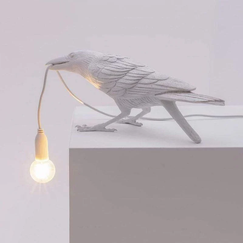 NachtRaaf Ambient Lampe – Dekorativ fuglelampe laget av harpiks for varmt lys | Luvikno