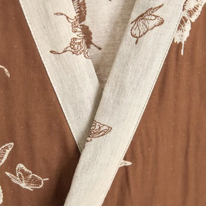Eleganter Kimono-Bademantel aus Baumwolle mit Schmetterlingsmotiv