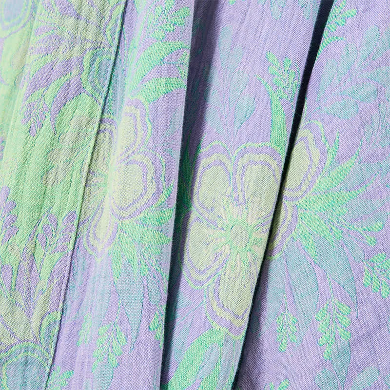 Erfrischender Kimono-Bademantel aus doppellagigem Gaze mit floralem Muster