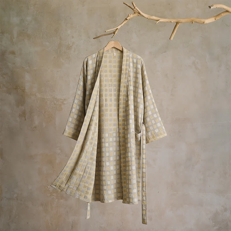 Kimono-Bademantel aus weicher, gelb-grau karierter Baumwolle