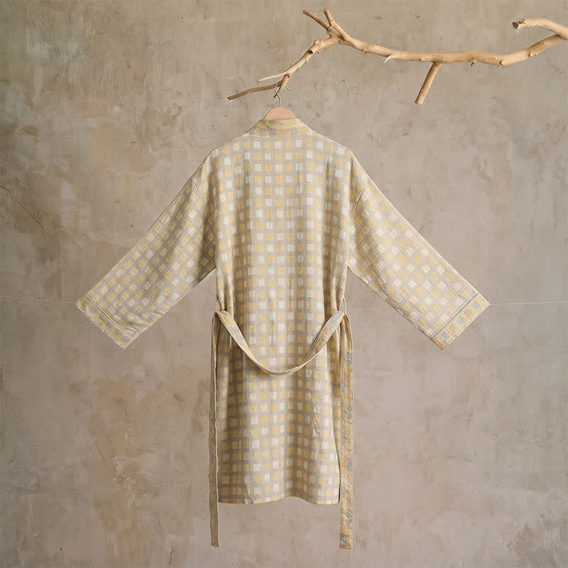 Kimono-Bademantel aus weicher, gelb-grau karierter Baumwolle