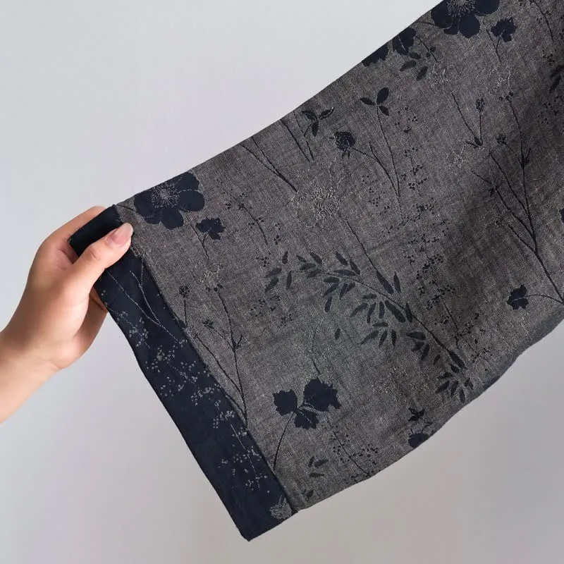 Kimono-Bademantel aus Bio-Baumwolle mit Gartenblumenmuster
