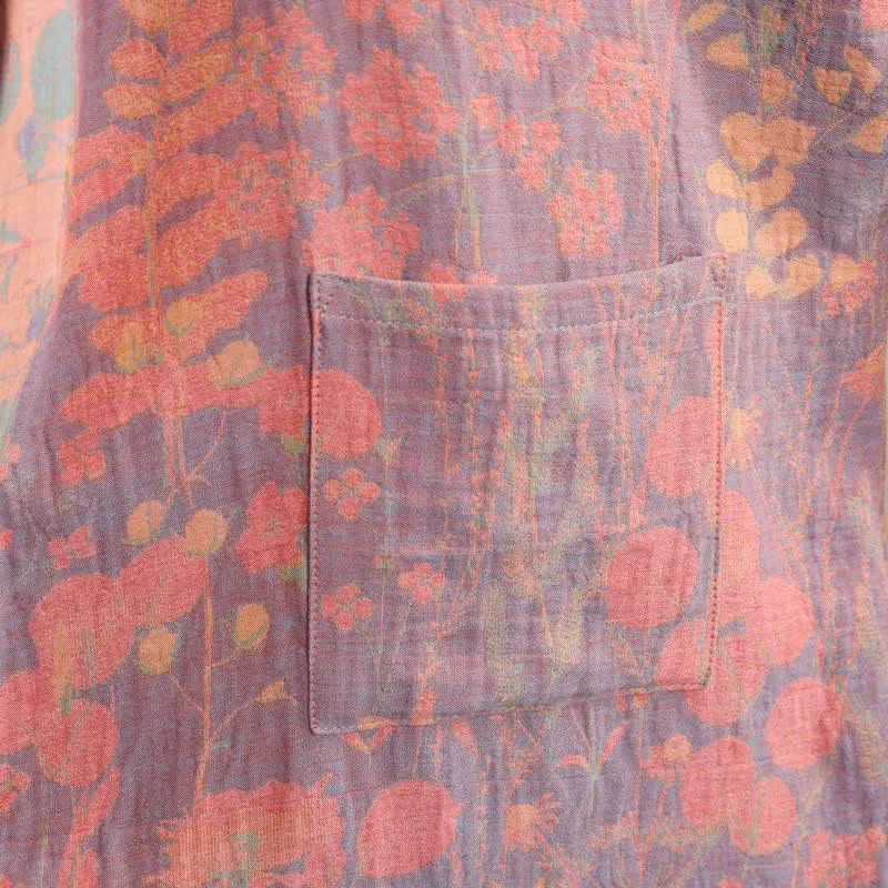 Künstlerisch gemusterter Kimono aus Baumwollgaze mit botanischem Muster