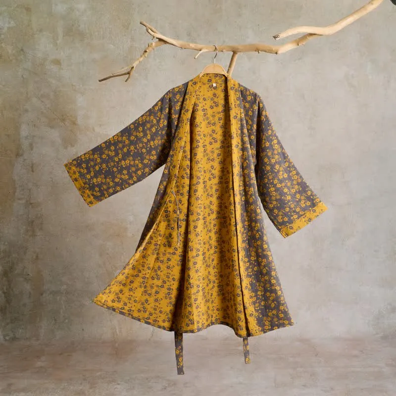 Gelber Kimono-Bademantel aus Baumwollgaze mit Blumenmuster