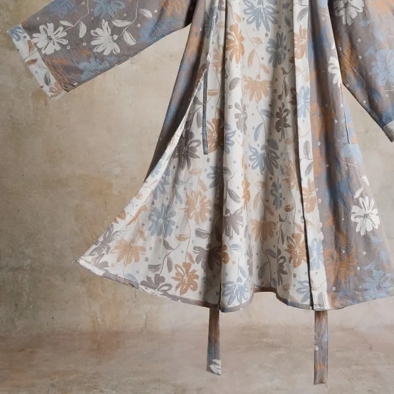 Grauer Kimono-Bademantel aus Baumwollgaze mit Blumenmuster