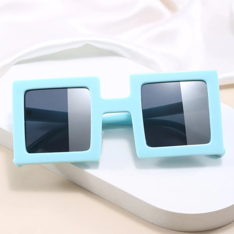 Dame kvadratisk solbrille med moderne design Luvikno