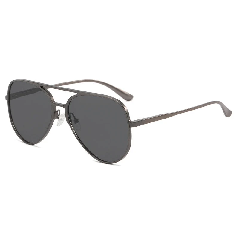 Dame pilot solbrille med UV-beskyttelse og elegant ramme Luvikno