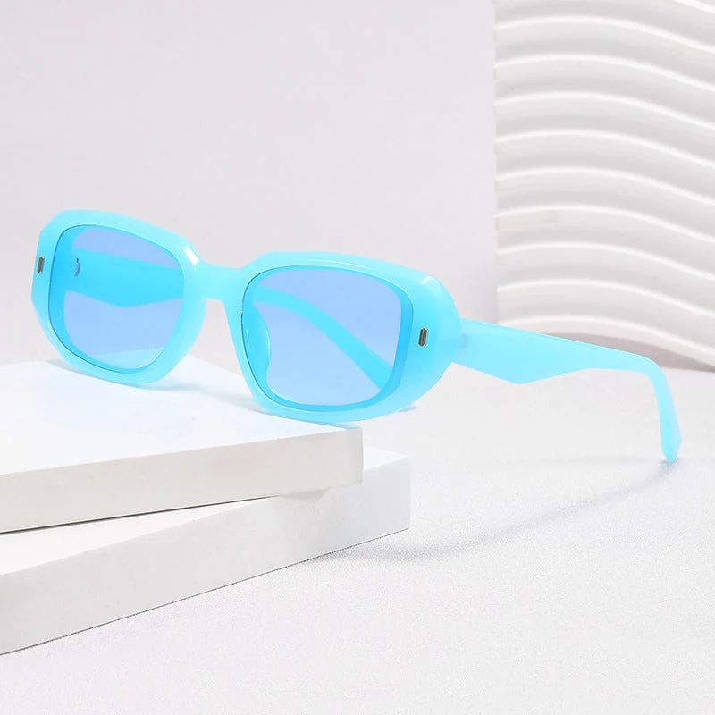 Damer oversized moteriktig solbrille Luvikno