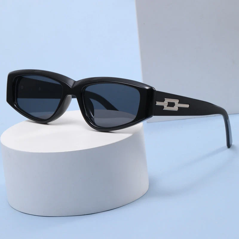Dame fashion solbrille med elegant rammedekor Luvikno