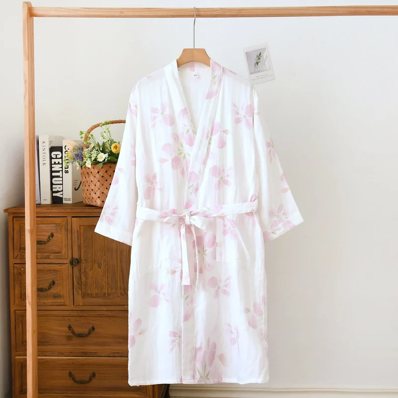 Kimono-Bademantel aus Baumwollgaze mit Kirschblütenmuster