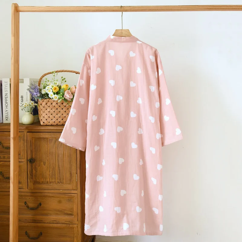 Kimono-Bademantel aus Baumwollgaze mit Herzmotiv