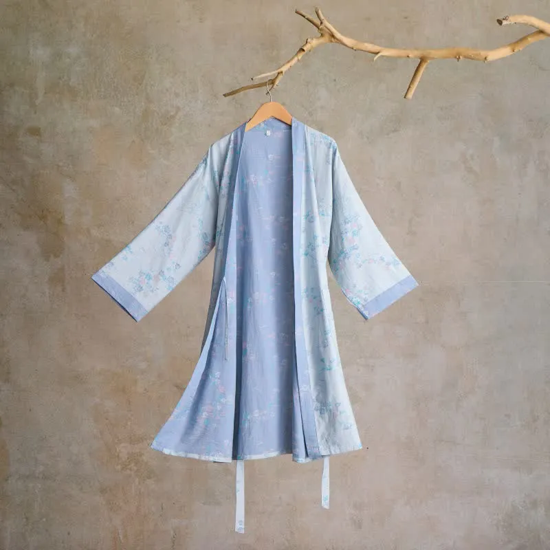 Anmutiger Kimono-Bademantel aus Baumwollgaze mit Pflaumenblütenmuster
