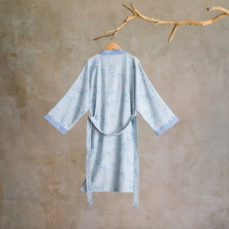Anmutiger Kimono-Bademantel aus Baumwollgaze mit Pflaumenblütenmuster