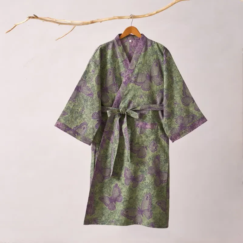 Traumhafter Kimono-Bademantel aus Baumwollgaze mit Schmetterlingsmotiv