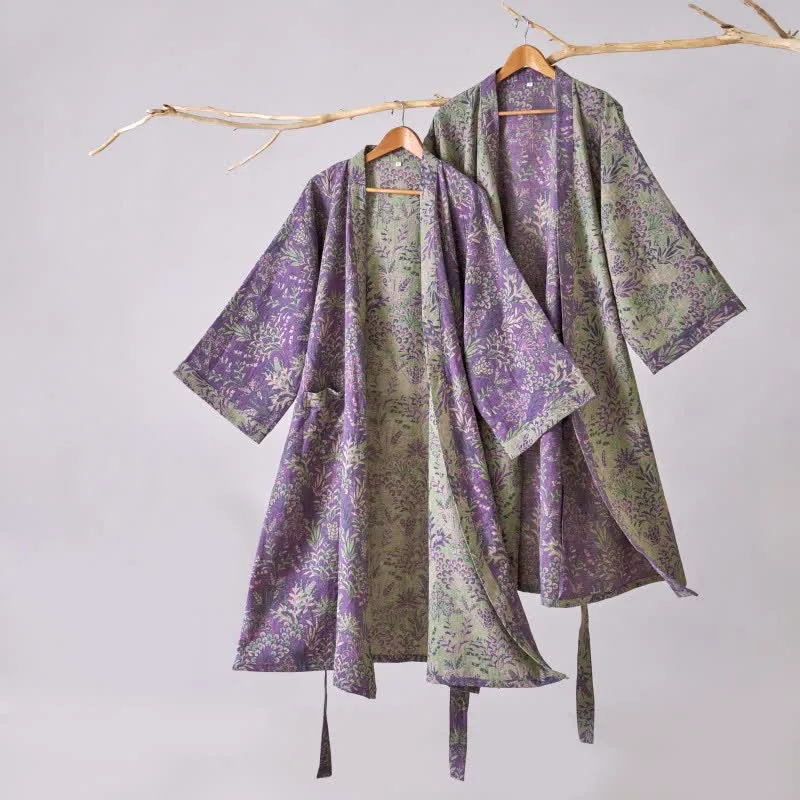 Kimono-Robe aus Baumwollgaze mit botanischem Bezug