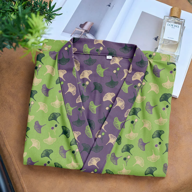 Zweifarbiger Kimono-Bademantel aus Ginkgo-Baumwollgaze