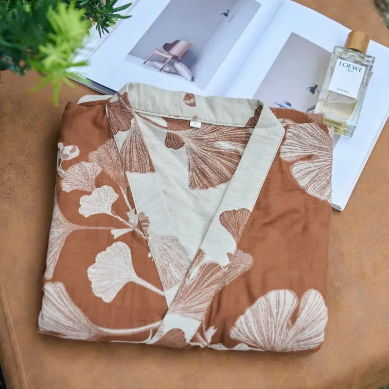 Großer Kimono-Bademantel aus Baumwolle mit Ginkgoblättern