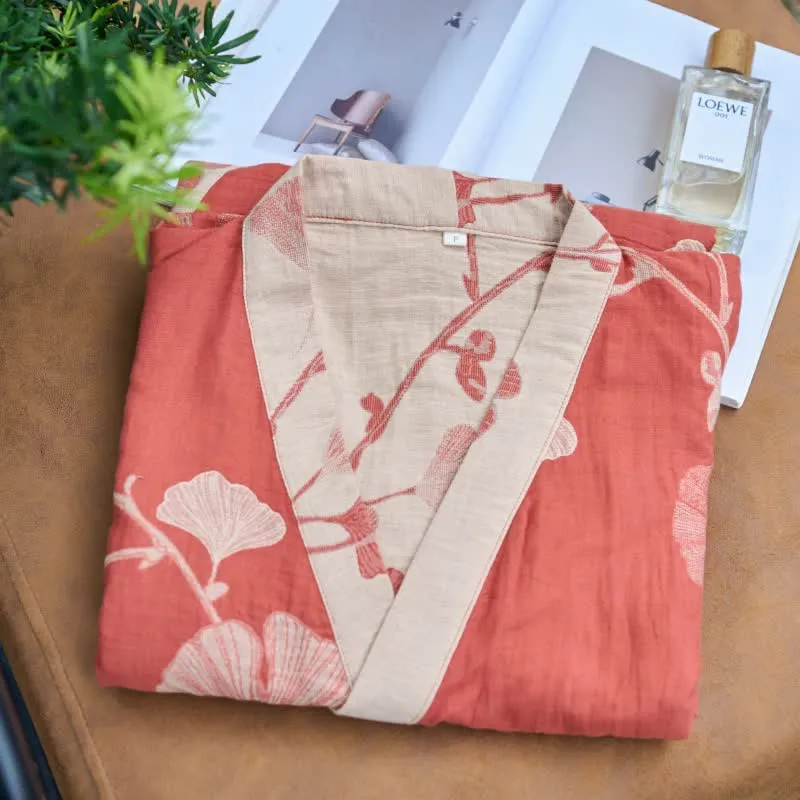 Großer Kimono-Bademantel aus Baumwolle mit Ginkgoblättern
