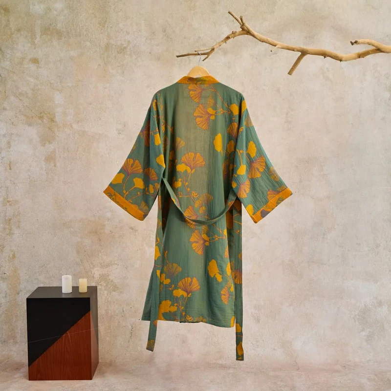 Großer Kimono-Bademantel aus Baumwolle mit Ginkgoblättern
