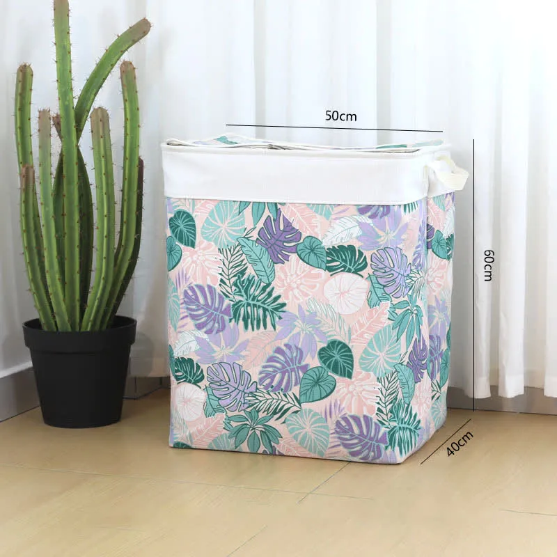 Aufbewahrungstasche mit Reißverschluss und Blumenblättern
