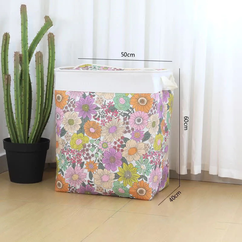 Aufbewahrungstasche mit Reißverschluss und Blumenblättern