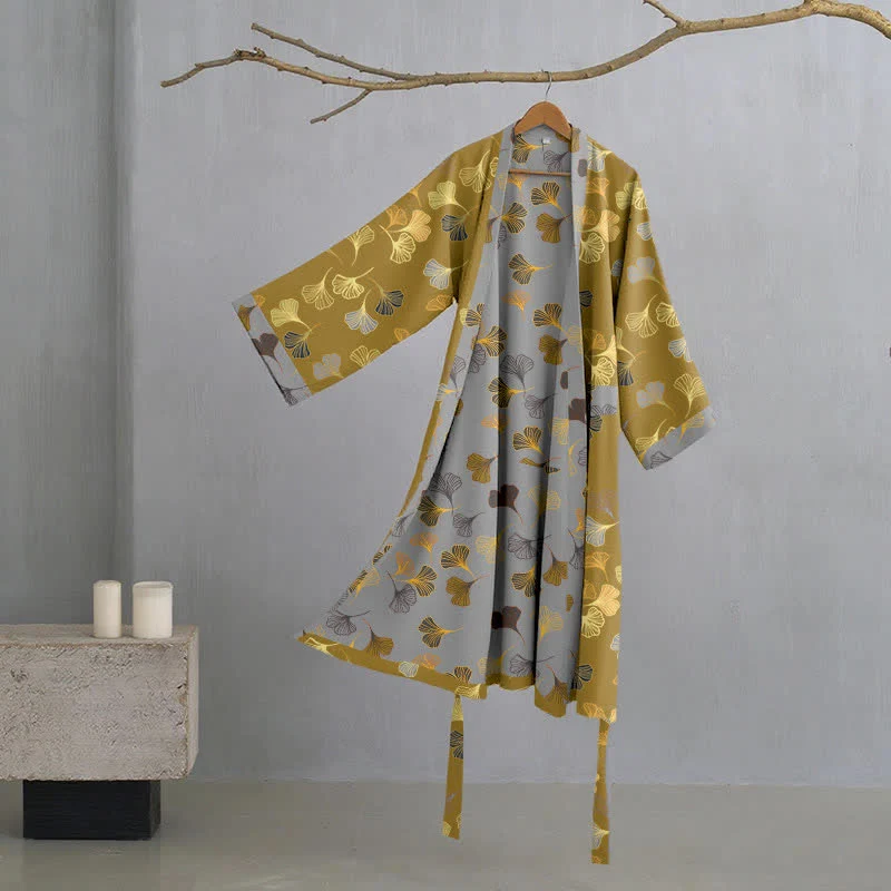 Kimono-Bademantel aus Ginkgo-Biloba-Baumwolle
