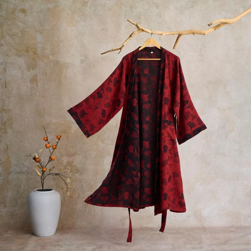 Kimono-Bademantel aus Ginkgo-Biloba-Baumwolle