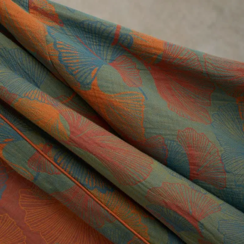 Kimono-Bademantel aus Baumwolle mit Ginkgoblatt-Print