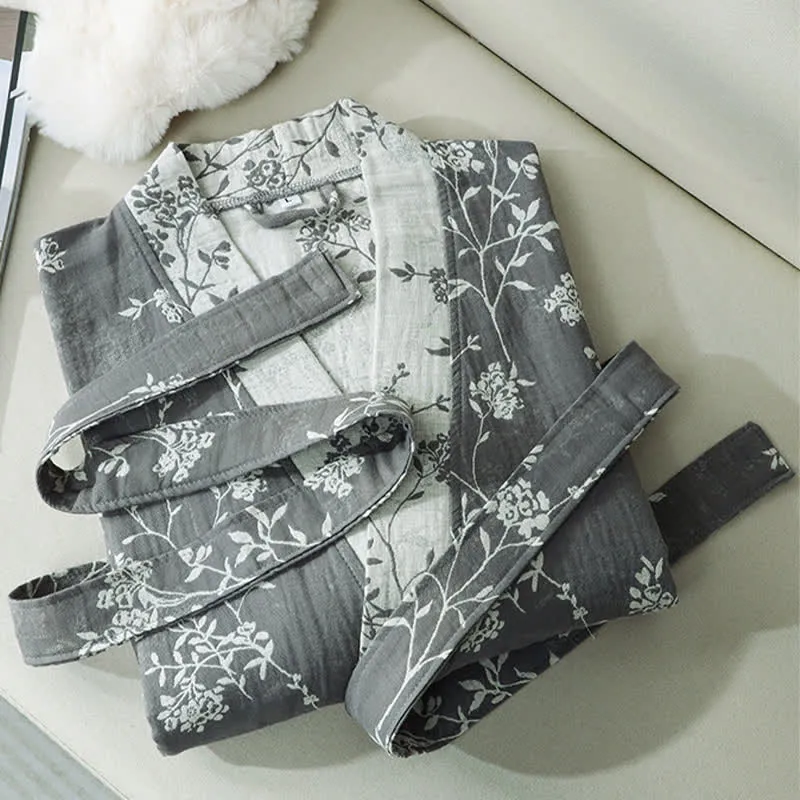 Bademantel aus Baumwollgaze-Jacquard im Vintage-Kimono mit Blumenmuster