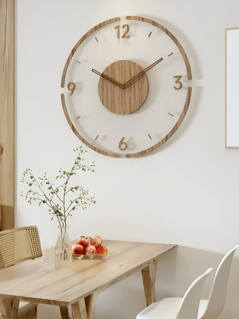 ClearWood Transparent Veggklokke – Stille Kvarts med Tre detaljer | Luvikno