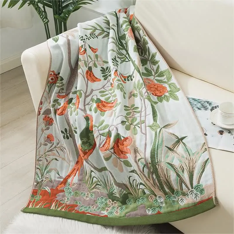 Badetuch aus vierlagiger Gaze mit Blumenmuster
