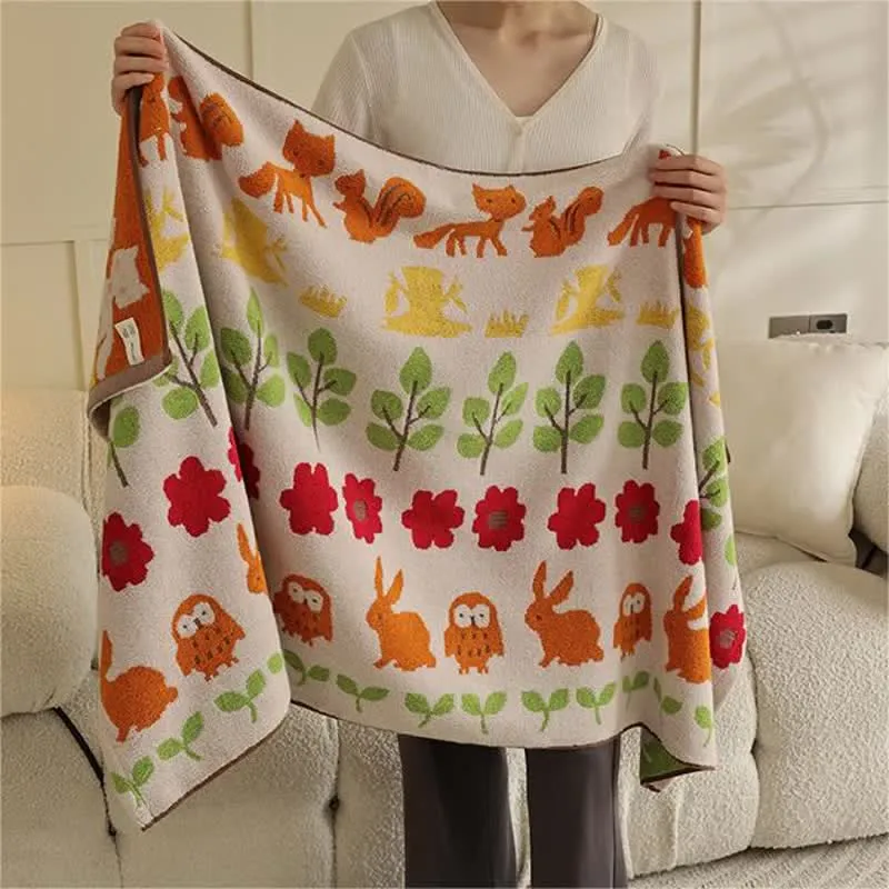 Weiches Badetuch aus Baumwolle mit Tier- und Blumenmotiv