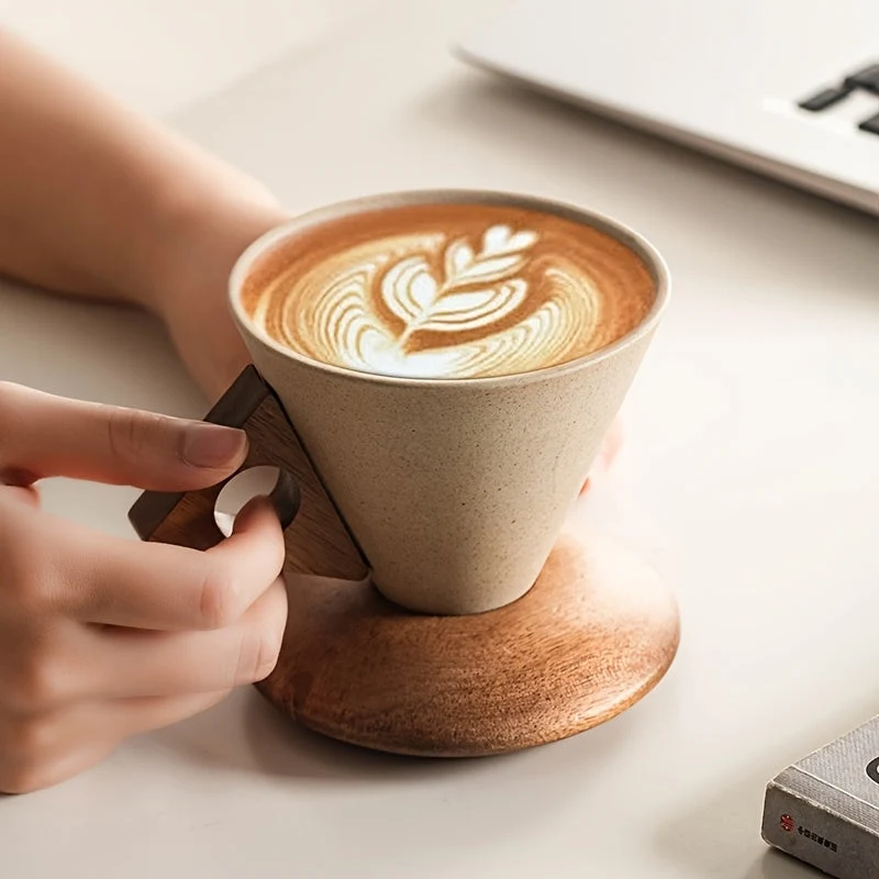 BaristaLuxe Keramisk Kaffekopp 250ml – Håndlaget med Trehåndtak og Underlag | Luvikno