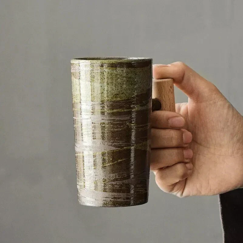 ScandiSip Keramisk Kopp – Minimalistisk Skandinavisk Design med Treskaft | Luvikno