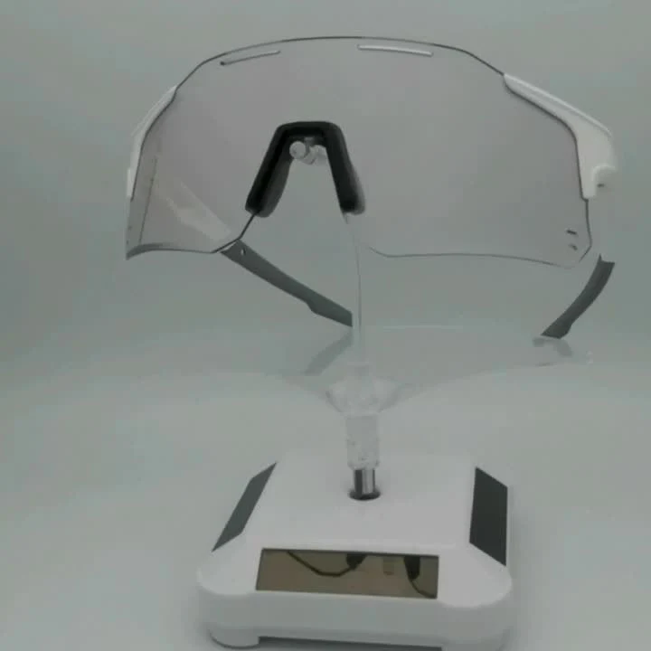 Dame Sportssolbrille med ergonomisk design og fleksibel ramme Luvikno