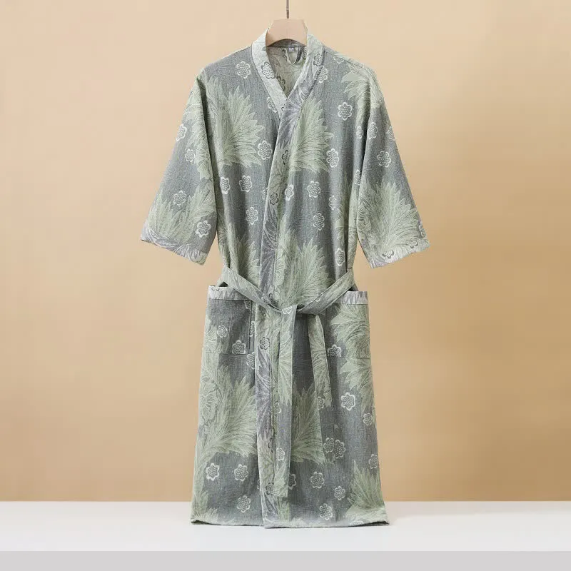 Atmungsaktiver Kimono-Bademantel aus Jacquard-Blumengaze
