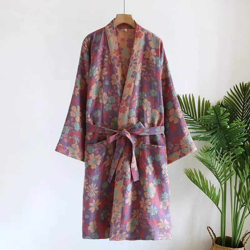 Bademantel im Retro-Stil mit Jacquard-Muster und Blumenmuster aus Baumwollgaze