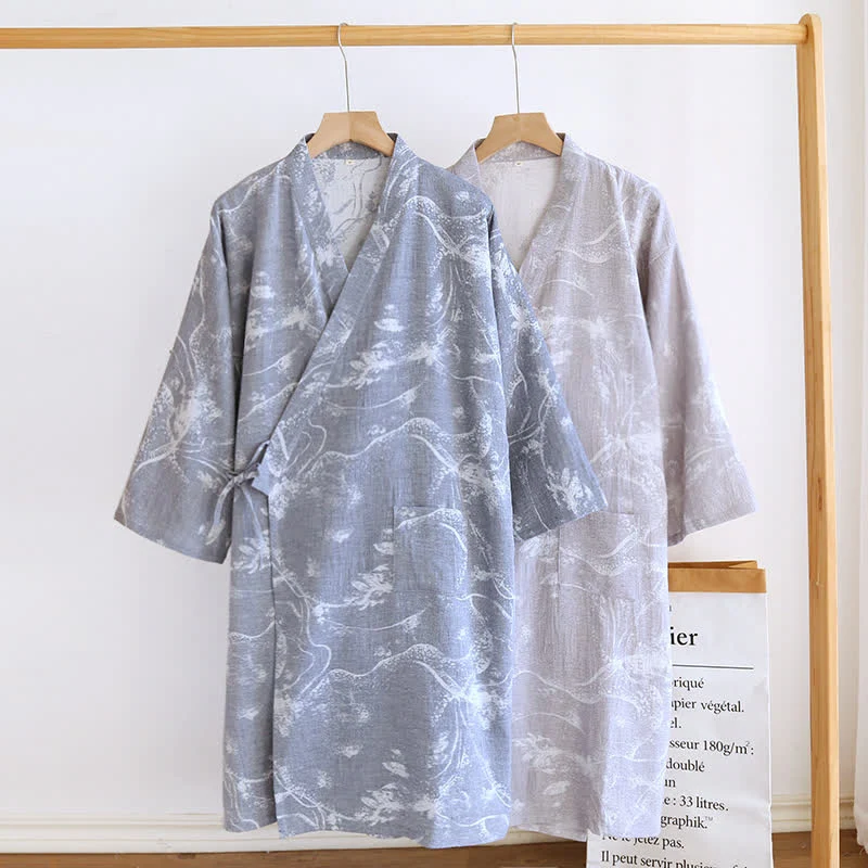 Bequemer Bademantel-Pyjama mit Jacquard-Tuschemalerei