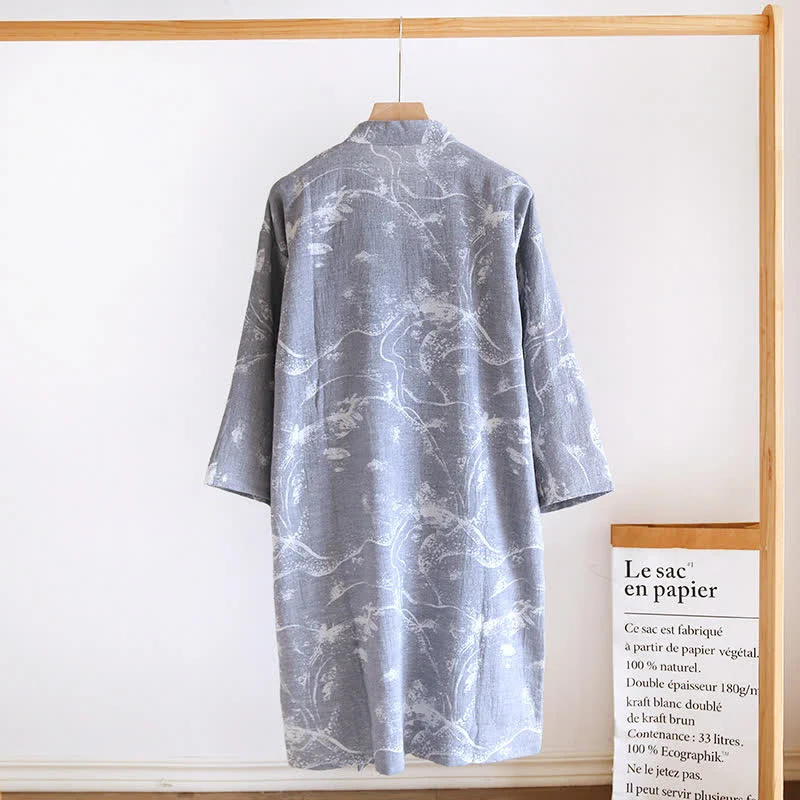 Bequemer Bademantel-Pyjama mit Jacquard-Tuschemalerei