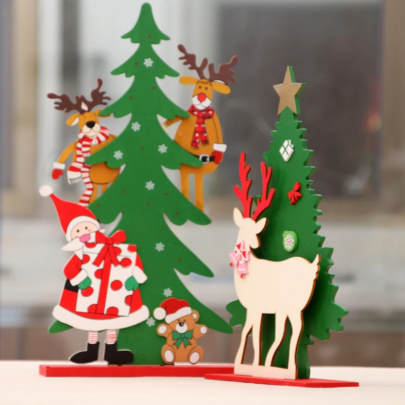 Decorative Christmas Tree with Reindeer Figurine Stornfield