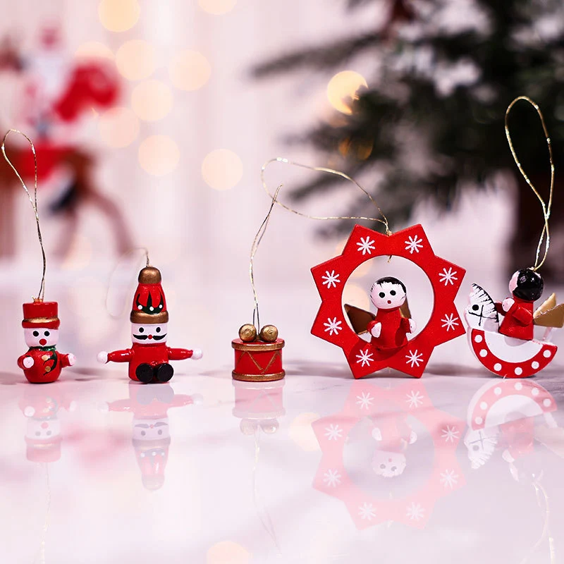 Decorative Christmas Themed Figurine Set Stornfield