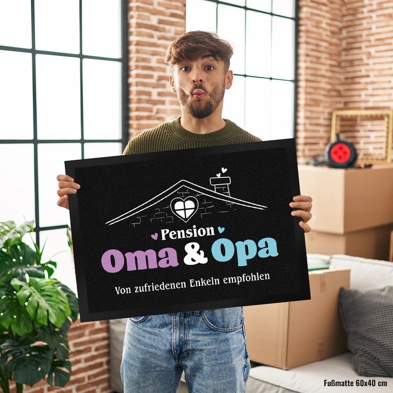 Pension Oma & Opa Fußmatte in 35x50 cm mit Spruch Von zufriedenen Enkeln empfohlen