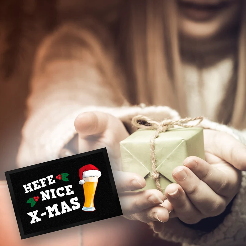 Bier mit Weihnachtsmütze Fußmatte in 35x50 cm mit Spruch Hefe nice X-mas