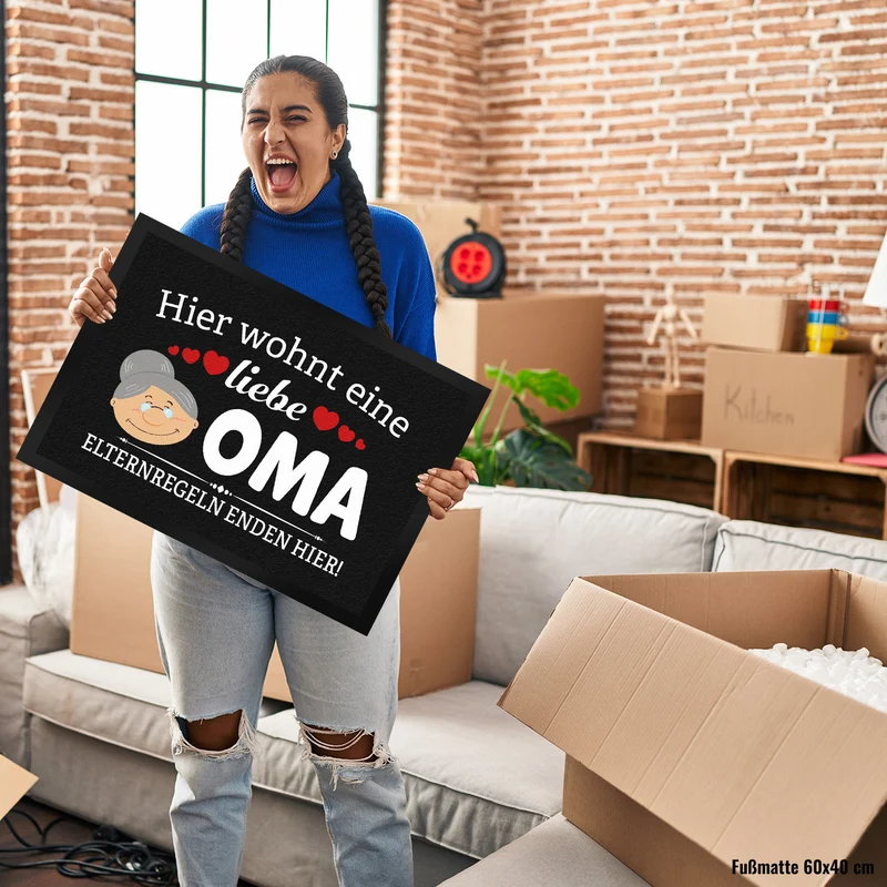 Hier wohnt eine liebe Oma Fußmatte