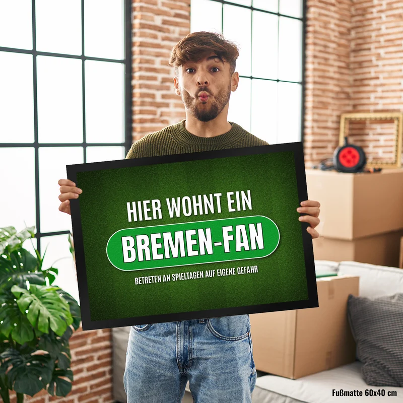 Hier wohnt ein Bremen-Fan Fußmatte mit Rasen Motiv