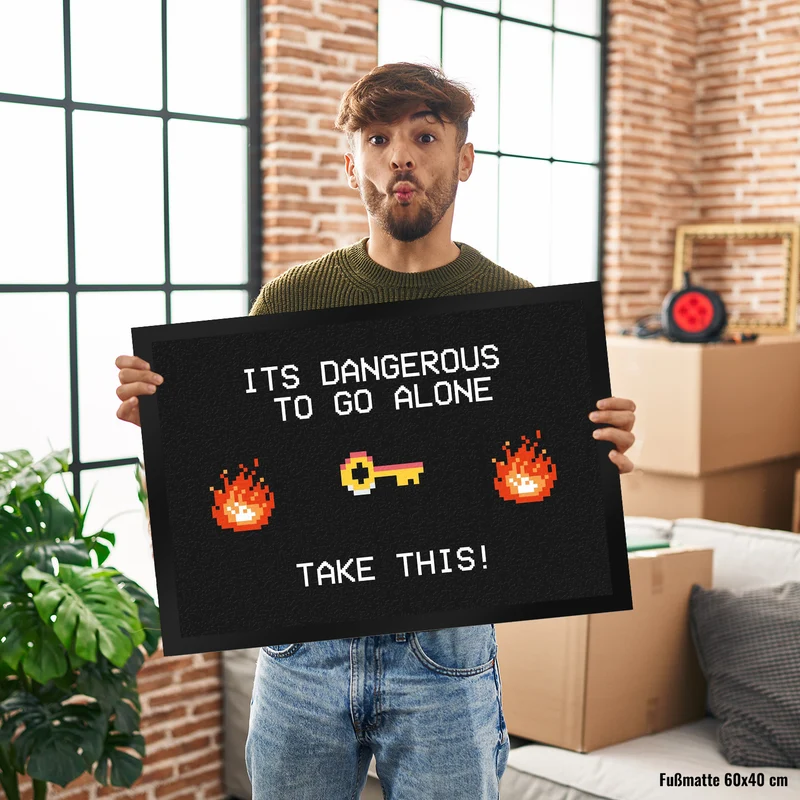 Dangerous to go Alone Fußmatte für alle Retro Zocker mit Pixel-Motiv