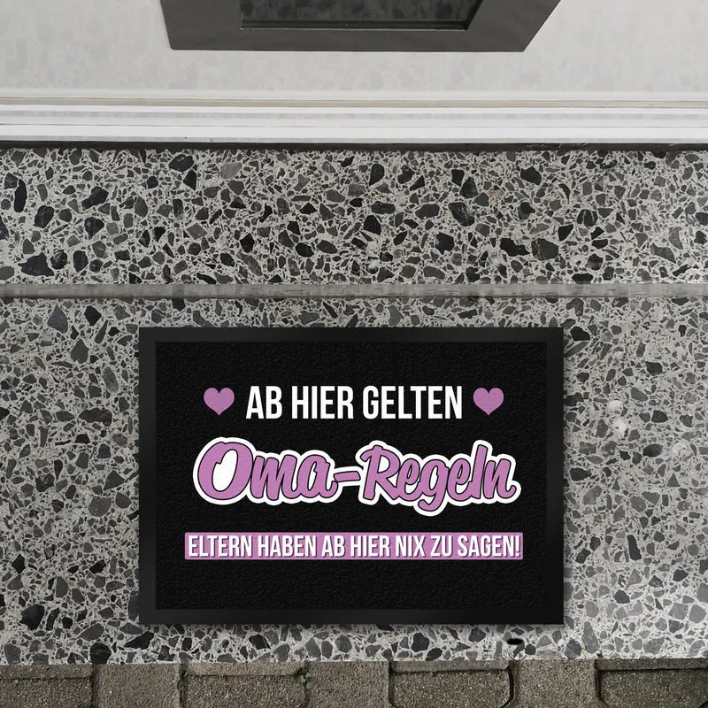 Oma-Regeln Fußmatte in 35x50 cm mit Spruch Eltern haben ab hier nix zu sagen