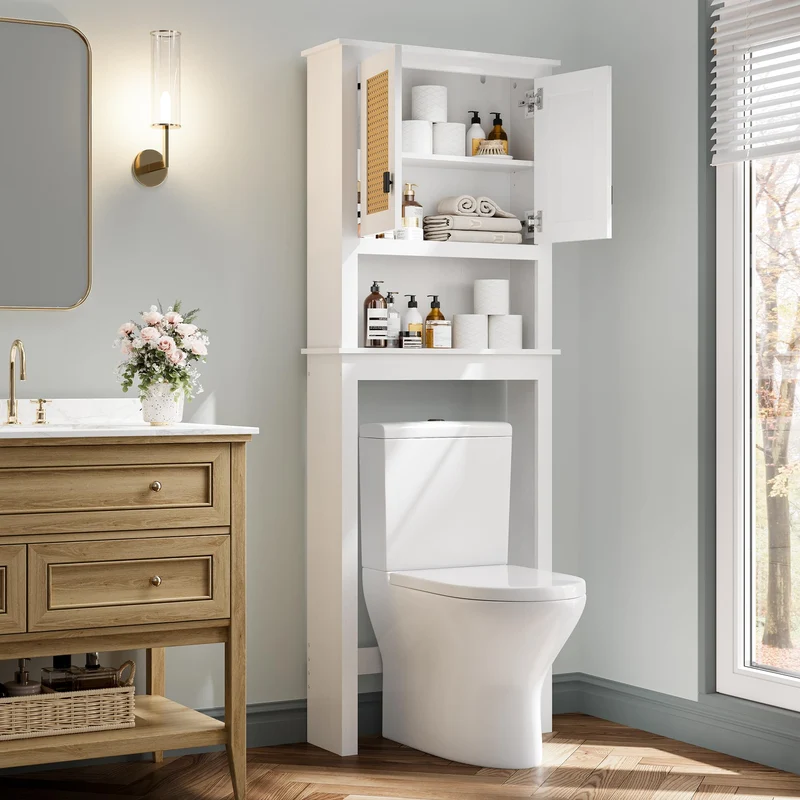 Mobiletto portaoggetti sopra il WC Garvee con ante in rattan, ripiano regolabile, legno, bianco, per bagno e lavanderia